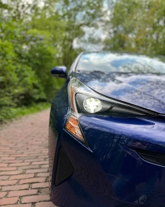 Toyota Prius cena 78000 przebieg: 106184, rok produkcji 2018 z Warszawa małe 277